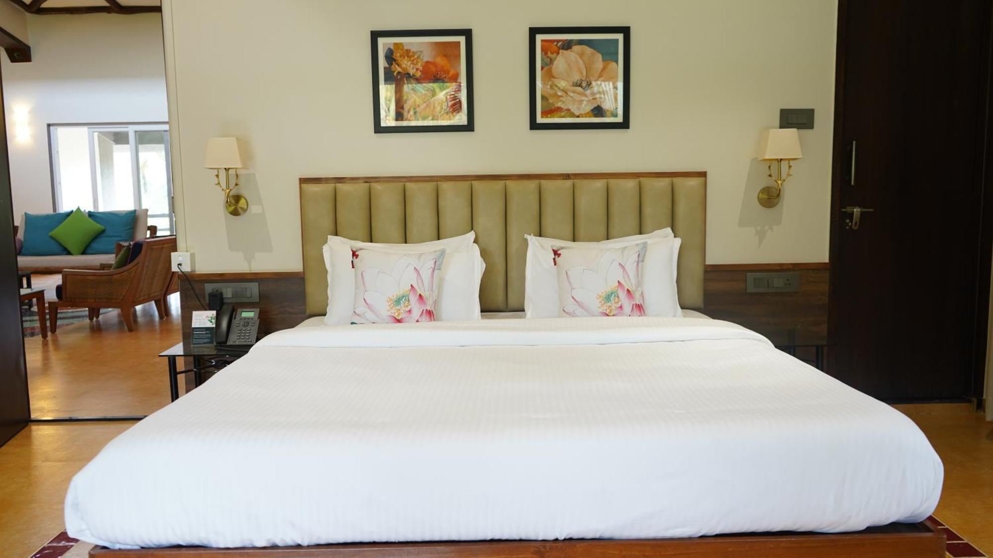 Golden Fields Resort Mulshi Buitenkant foto